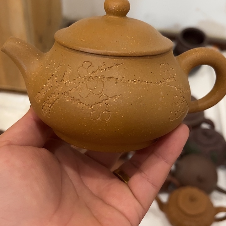 紫砂茶壶瑕疵……………………