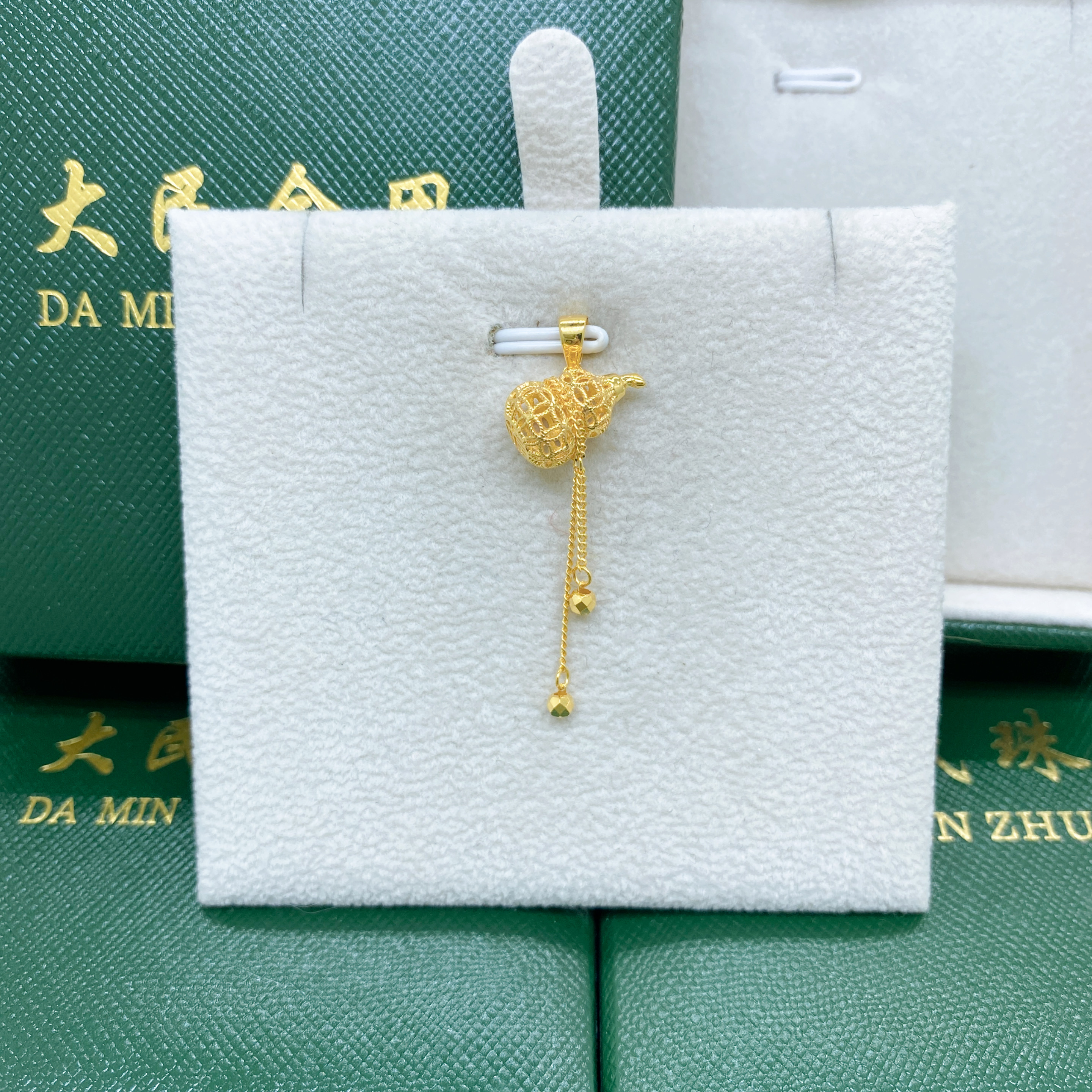 大民金用##7429漂亮18K金Au750精品葫芦流苏吊坠