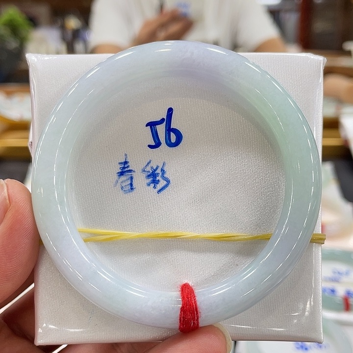 翡翠未镶嵌手镯翡翠