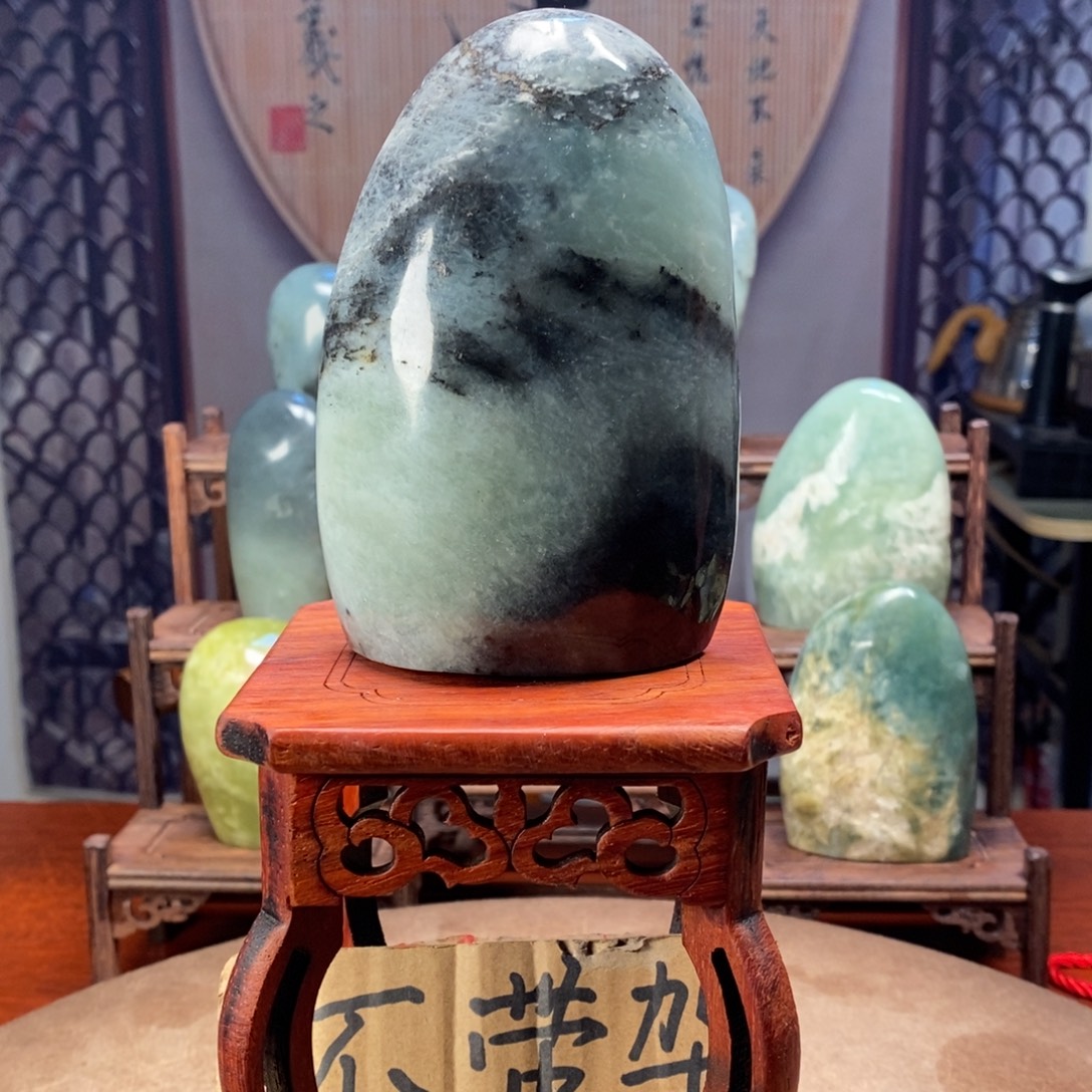 青***A岫玉未镶嵌珠宝奇石