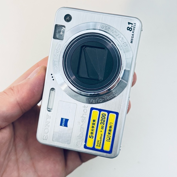 95新 Sony/索尼 w150性价比810w像素出片色彩感好人白景浓