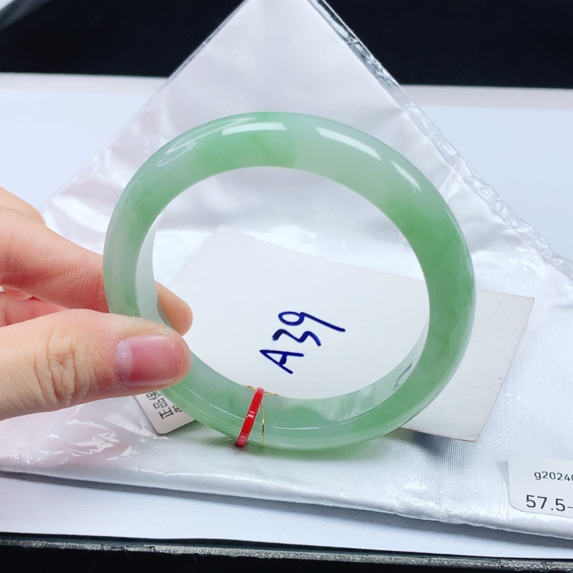 【闪购商品】翡翠手镯未镶嵌天然缅甸a货手镯57+