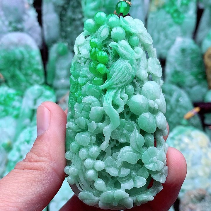 翡翠吊坠(不含链)未镶嵌