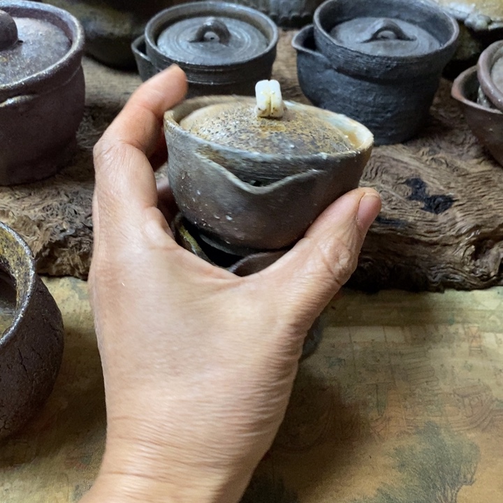 一***城全手工柴烧宝瓶精品