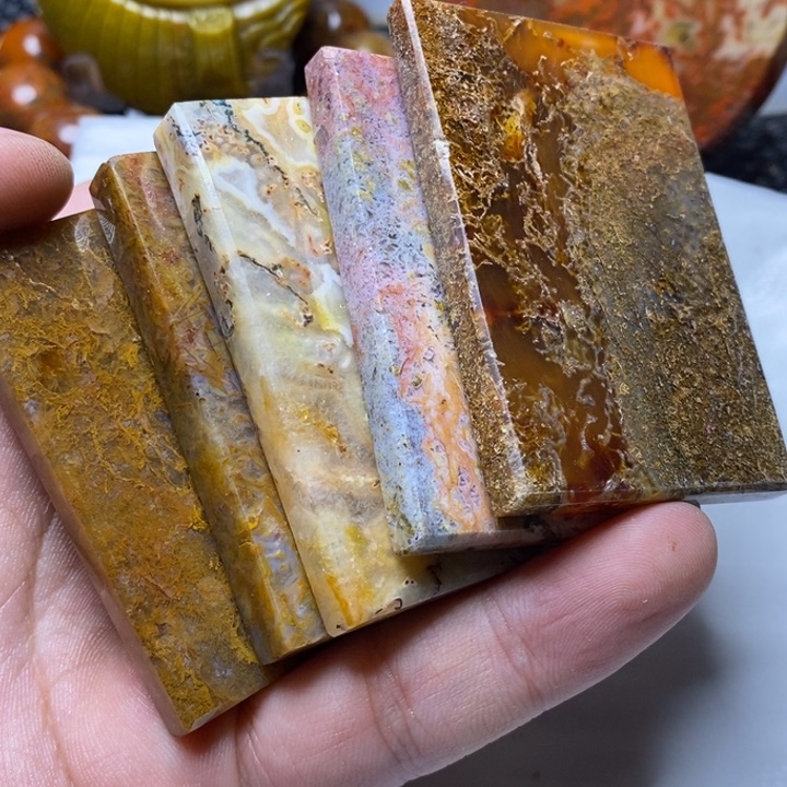 玛瑙/玉髓颈饰未镶嵌金*