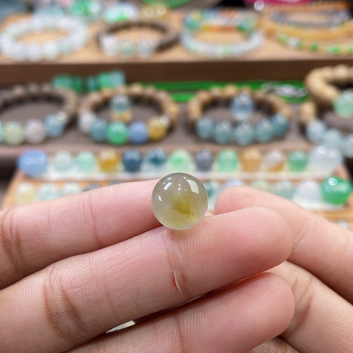 【闪购商品】翡翠颈饰未镶嵌秋香黄