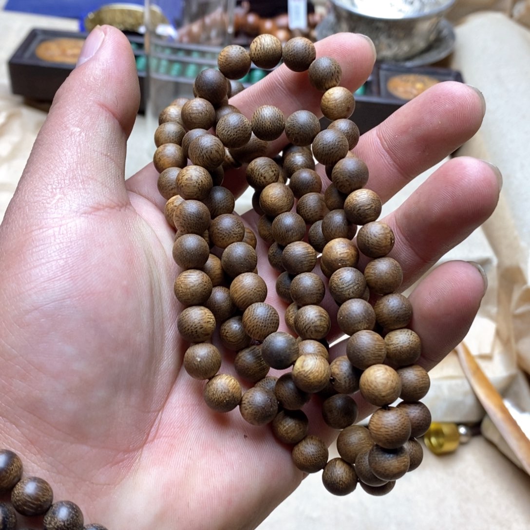 大叶紫檀（黑酸枝木类）