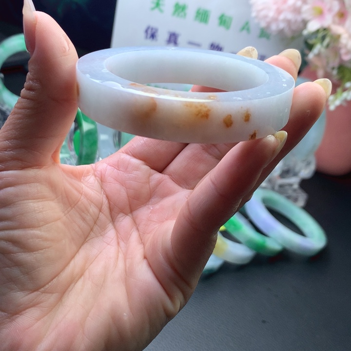 未镶嵌翡翠手镯定制翡翠