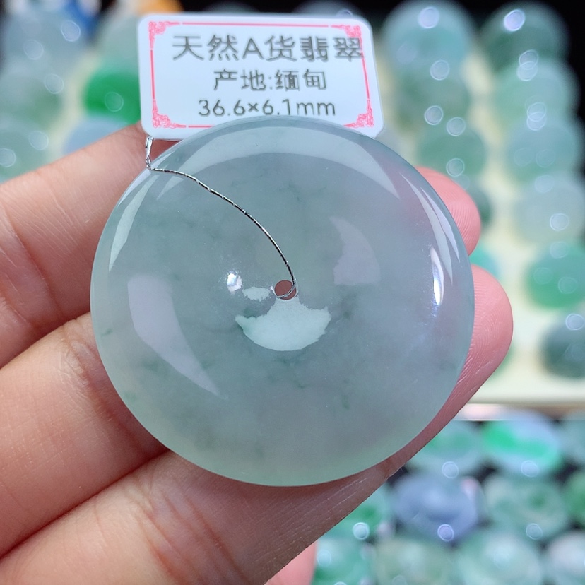 【闪购商品】翡翠未镶嵌颈饰
