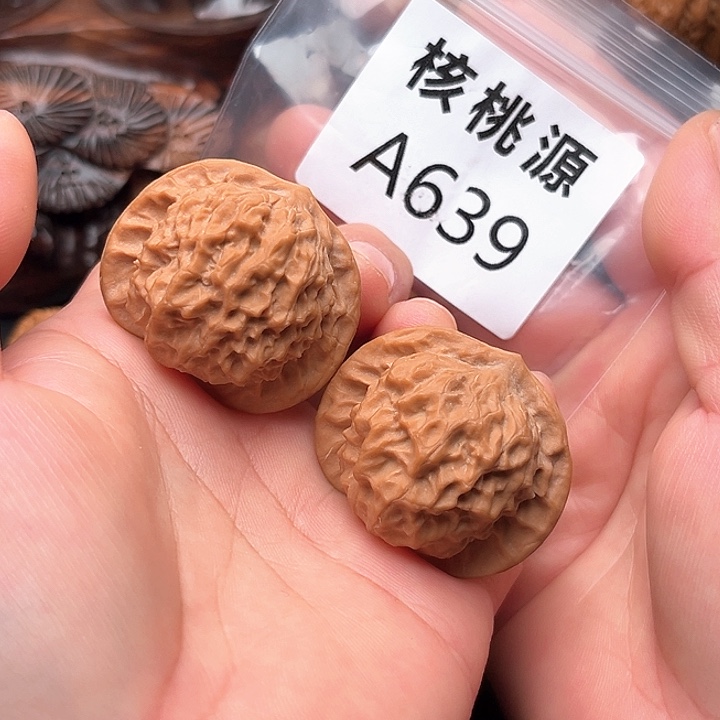 吊坠文玩核桃瓷娃娃39+