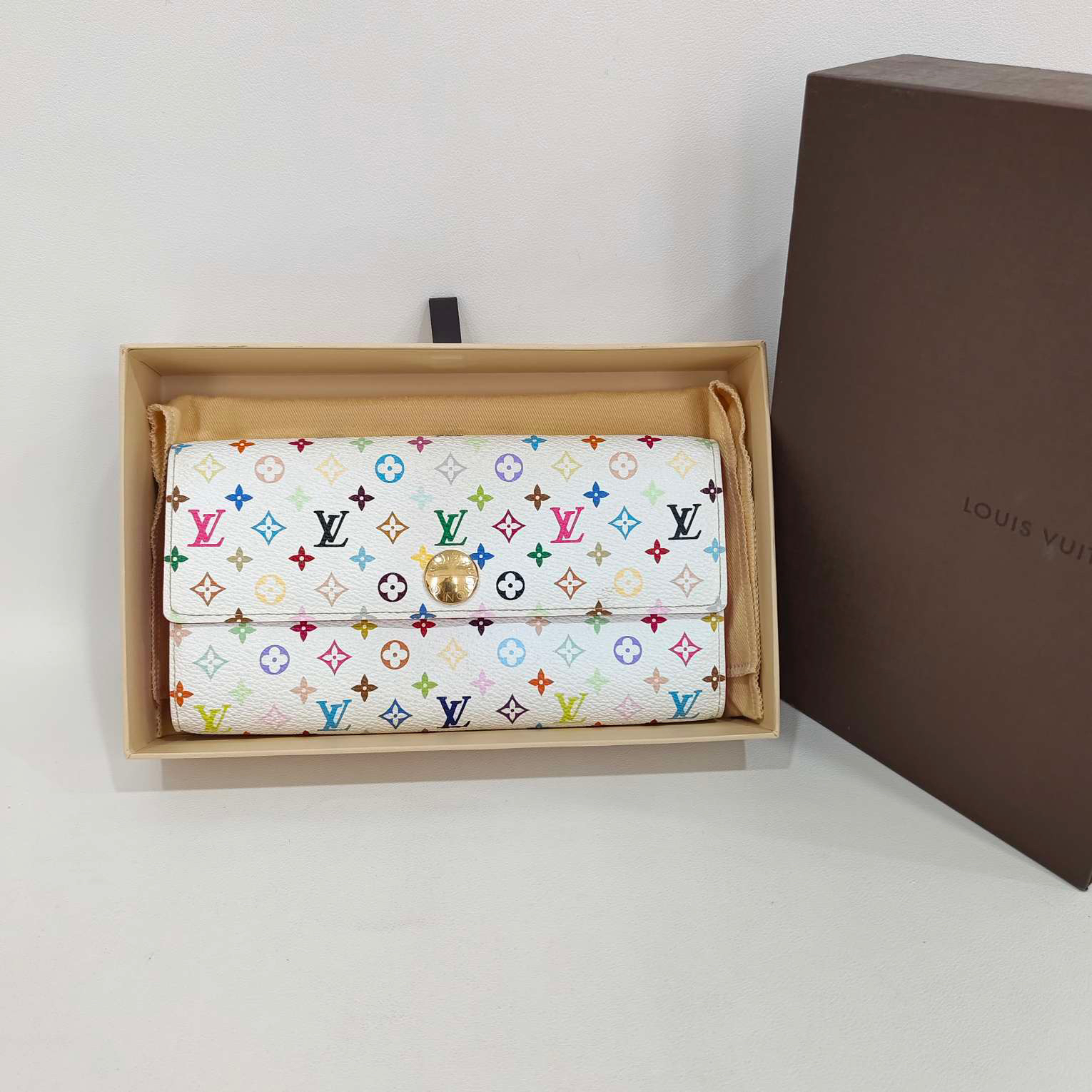 95新 LouisVuitton/路易威登 捐金沉珠/白三彩钱包