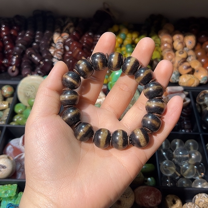 玛瑙/玉髓合金颈饰