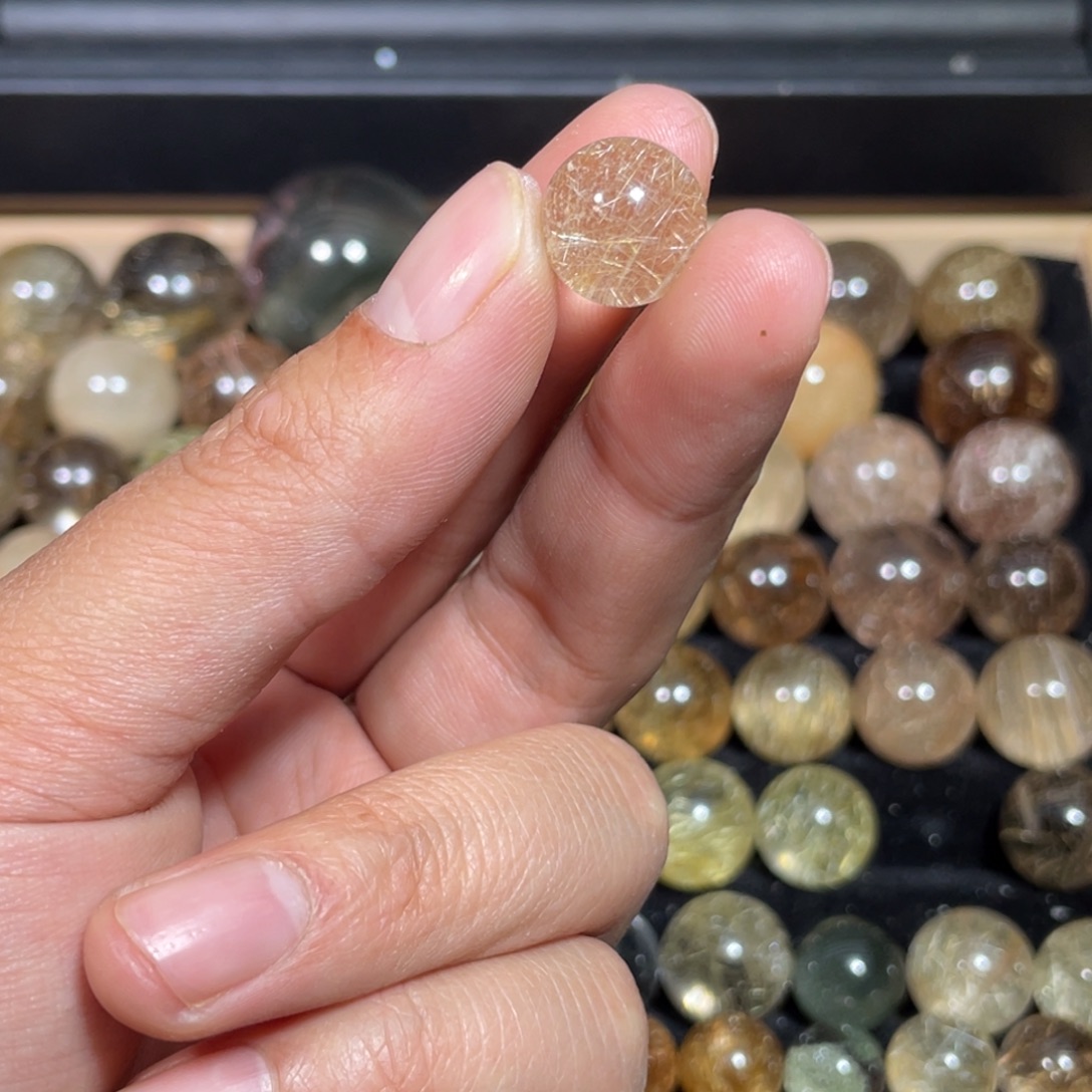 水晶未镶嵌摆件天然水晶打孔不退换