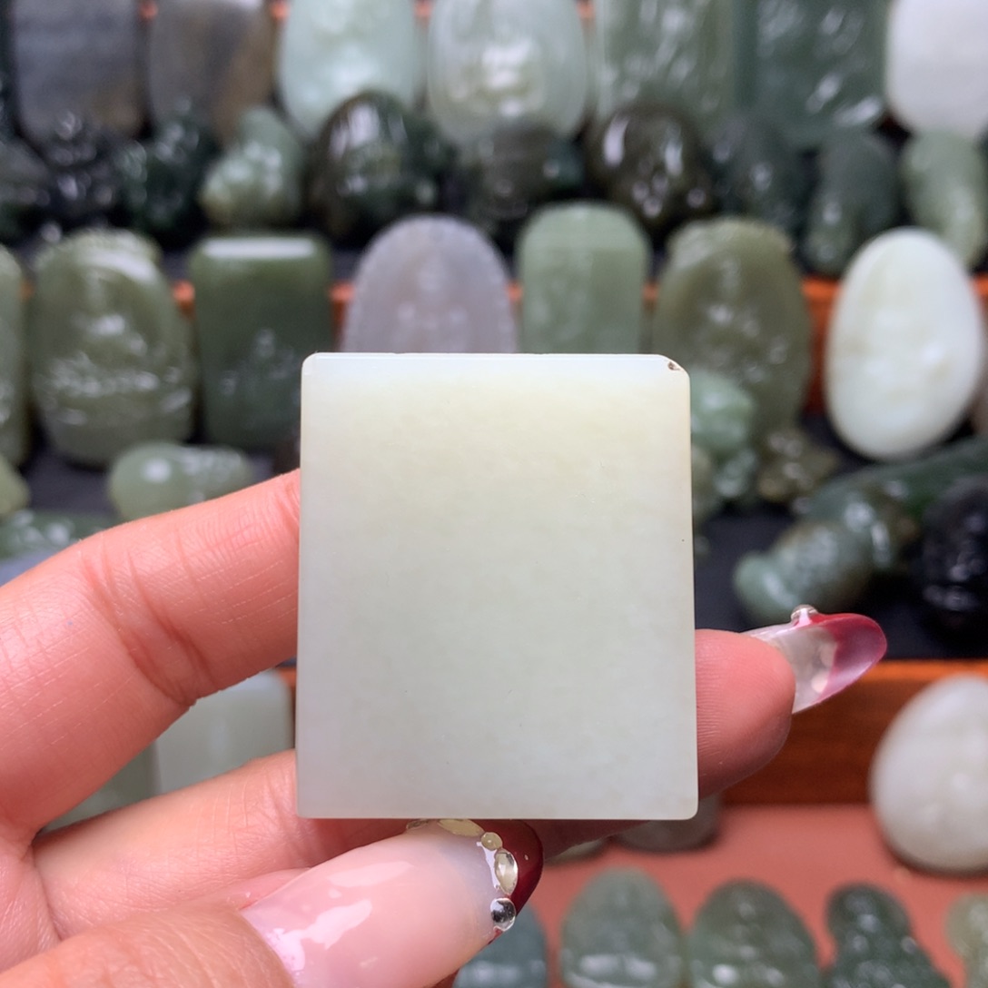 和田玉颈饰未镶嵌挂件72有瑕