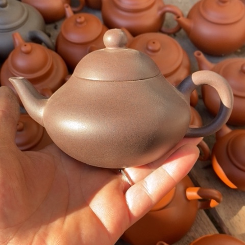 紫砂茶壶拼紫矮梨250cc左右