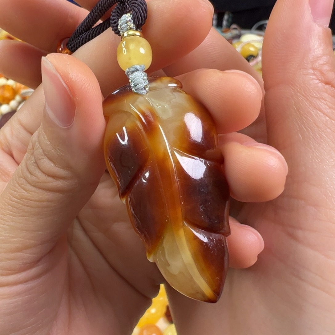 蜜蜡裸石未镶嵌蜜蜡