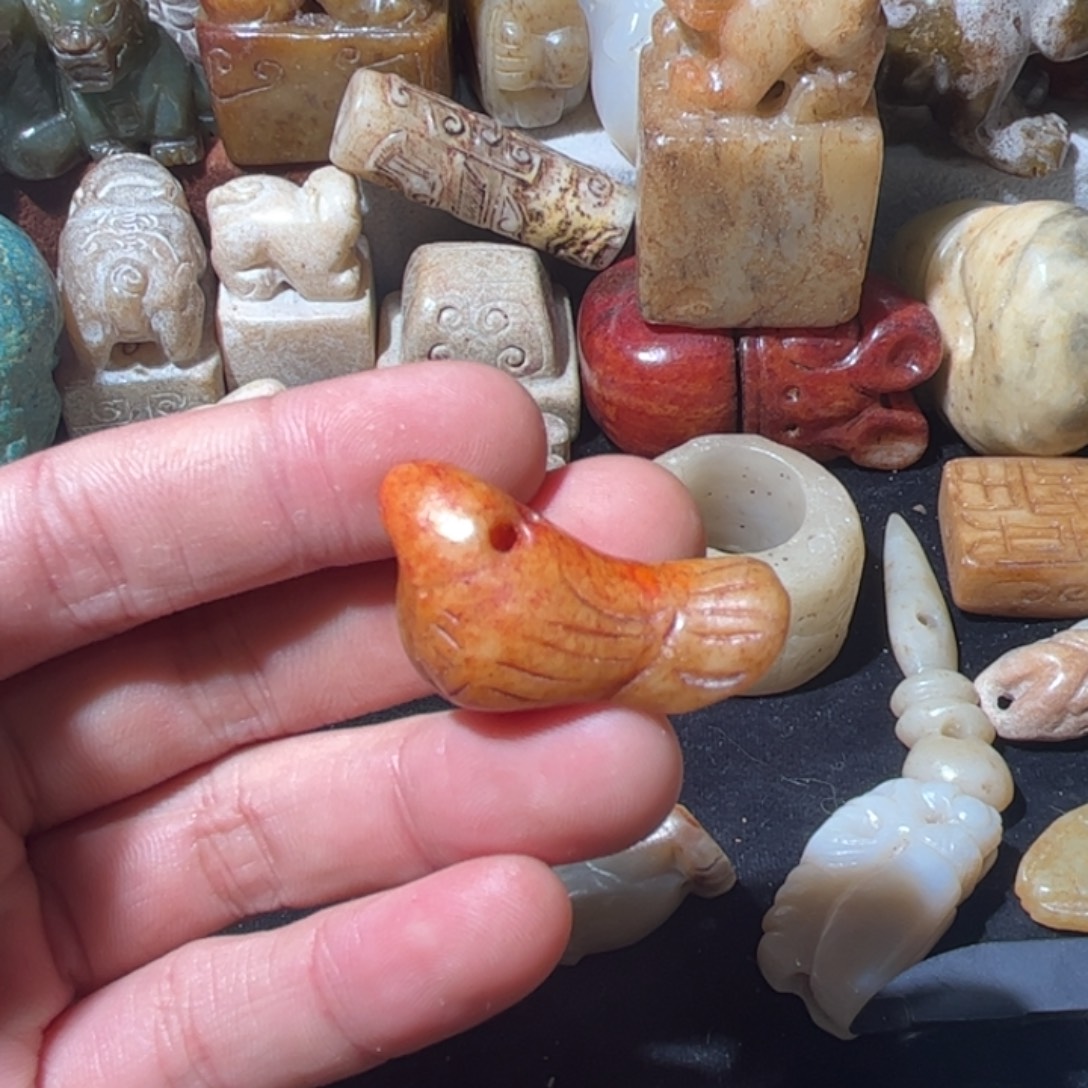 用***户和田玉未镶嵌挂件