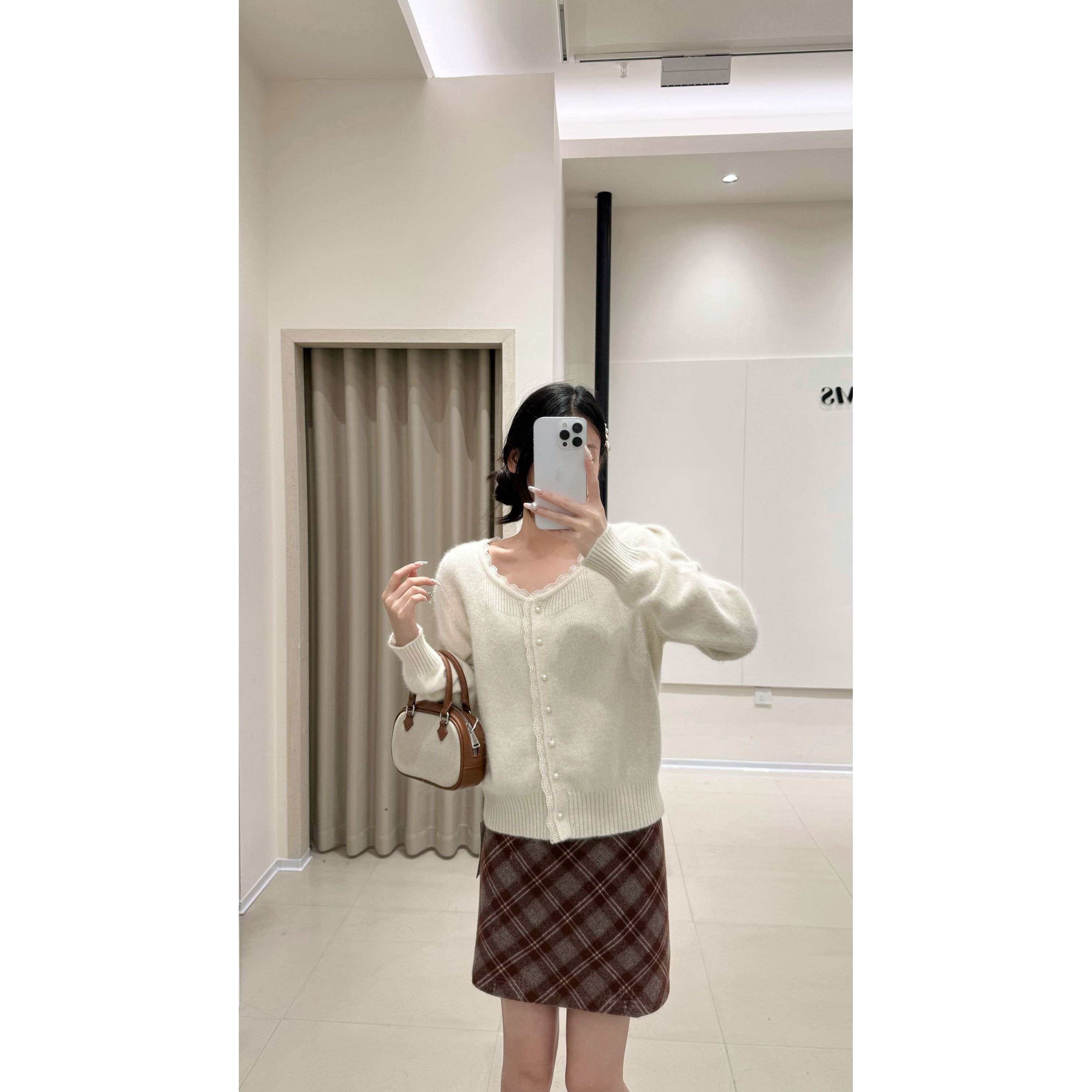 韩系蕾丝花边珍珠扣针织开衫宽松百搭软糯毛衣外套2025秋冬新款