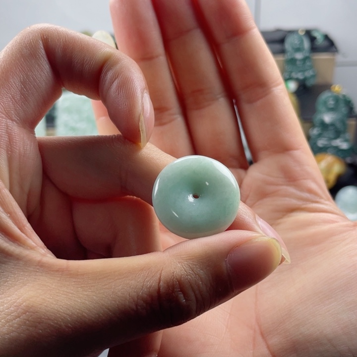 翡翠未镶嵌吊坠(不含链)翡翠