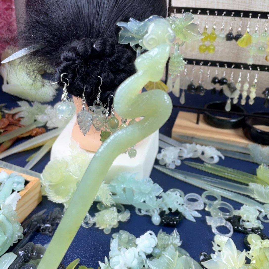 蛇纹石玉发饰未镶嵌