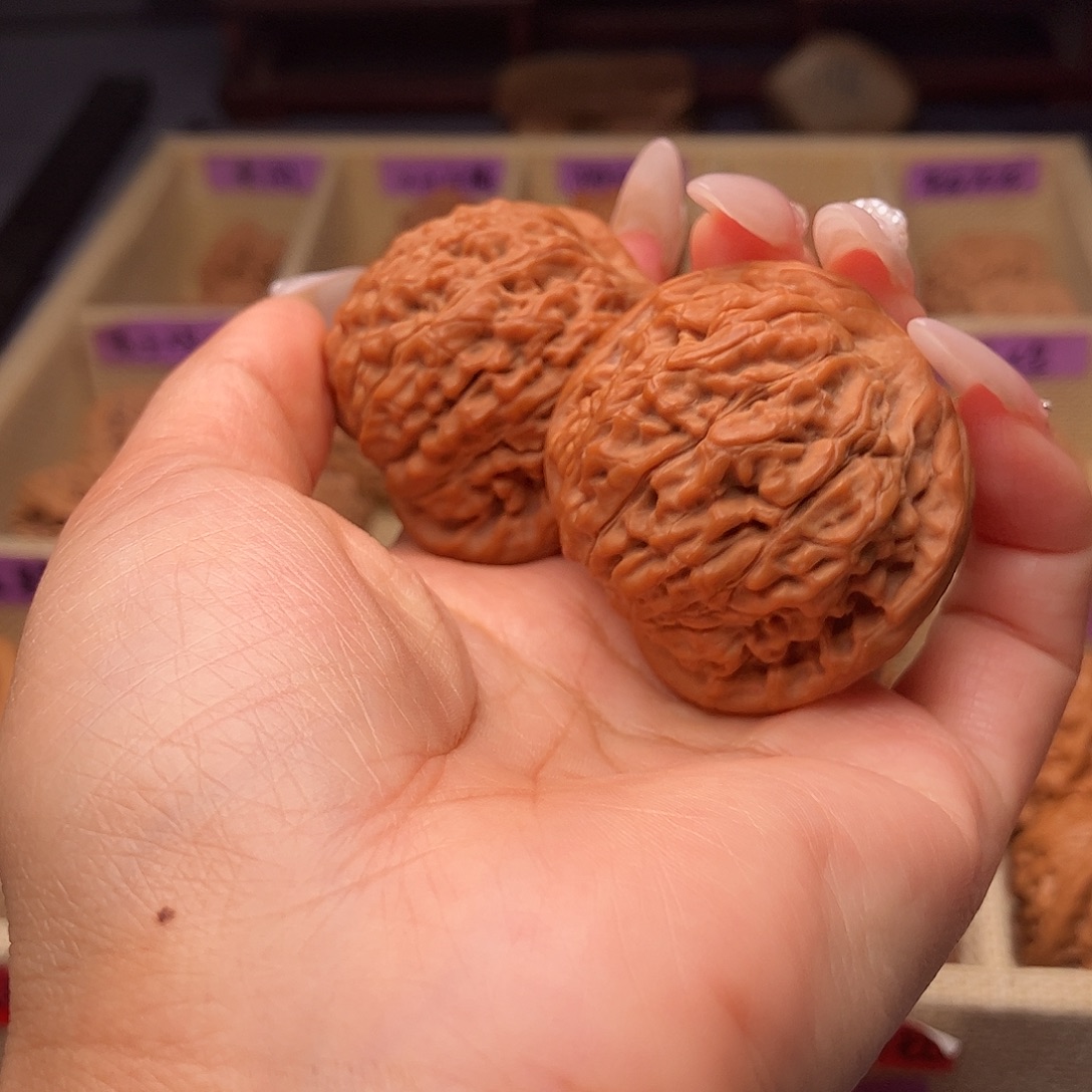 ****杰文玩核桃把件莲花