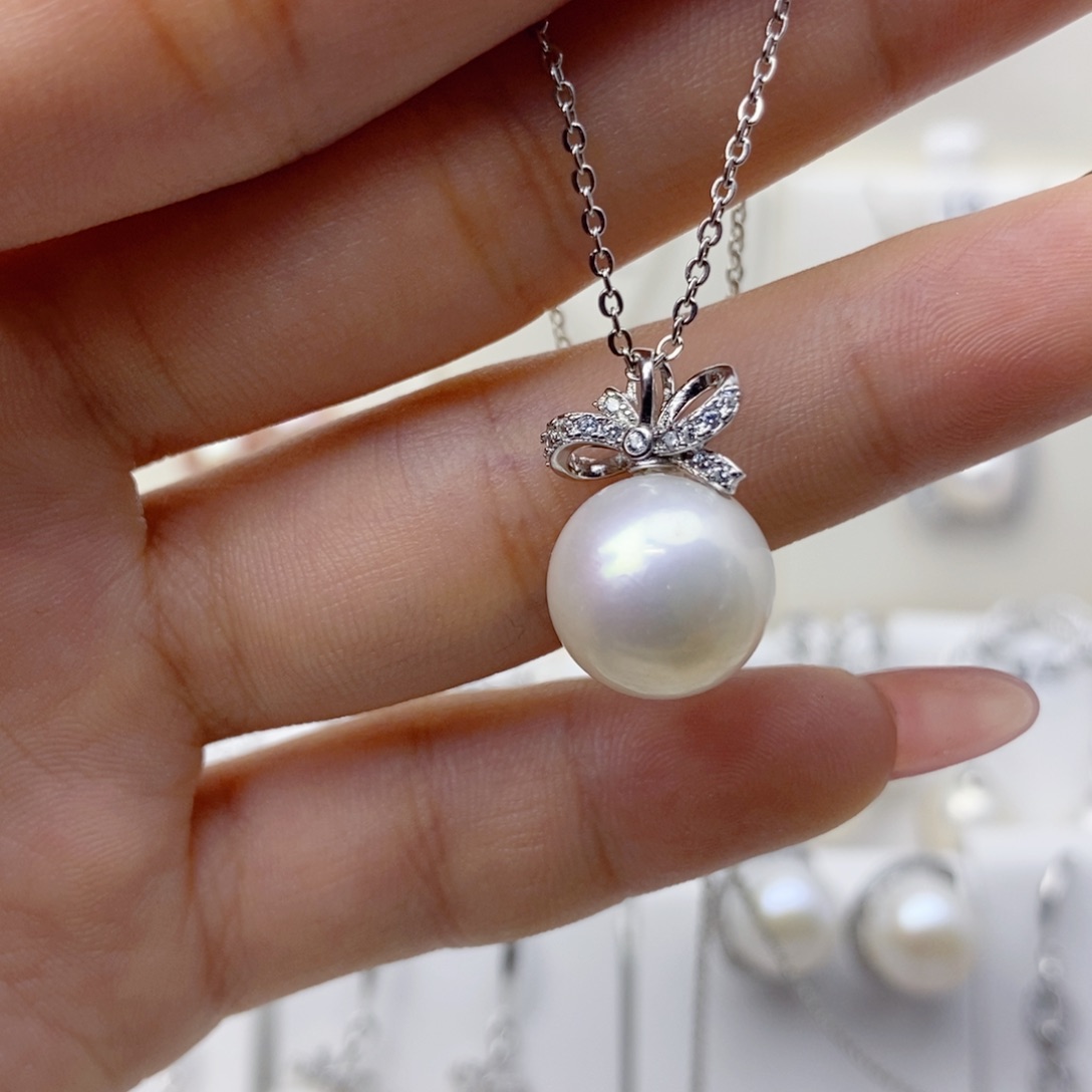 淡水珍珠吊坠(赠链)银S925镶嵌