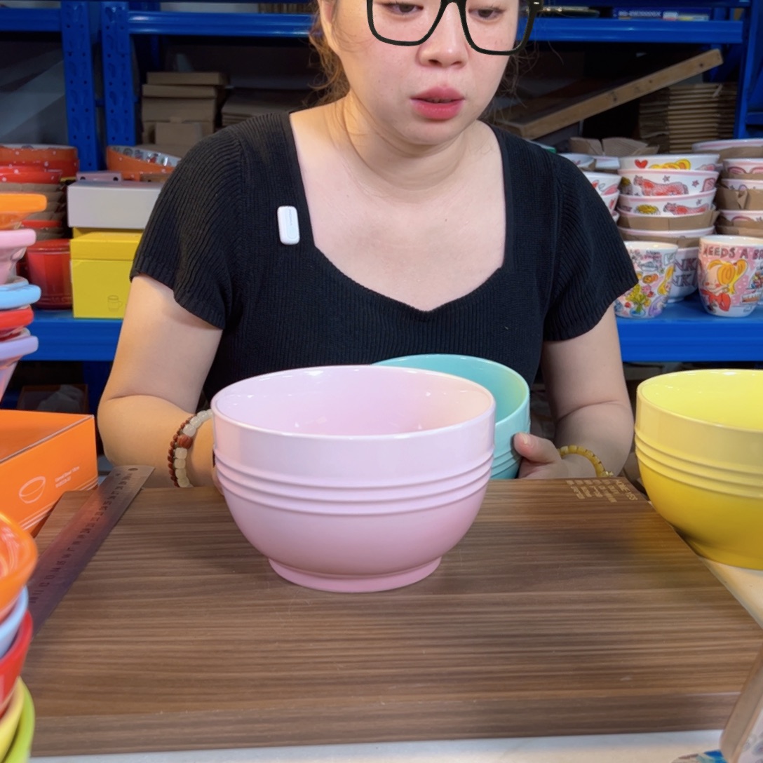 陶瓷轻虹粉色面碗