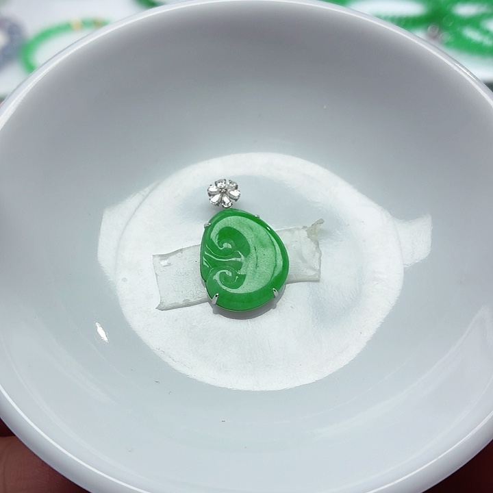 翡翠18K金镶嵌手链天然缅甸翡翠A货