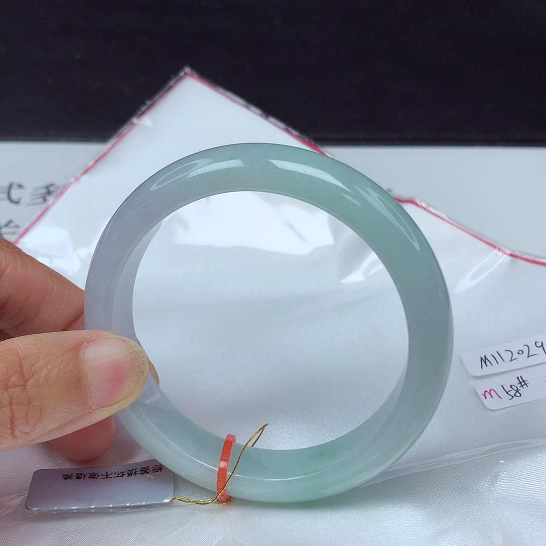 翡翠手镯未镶嵌58圈2029