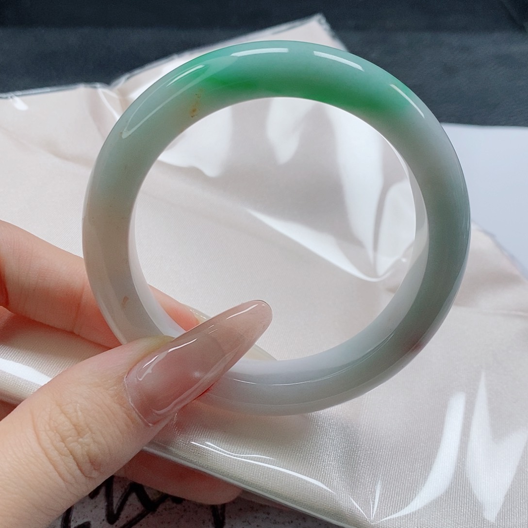 【闪购商品】未镶嵌手镯翡翠556号