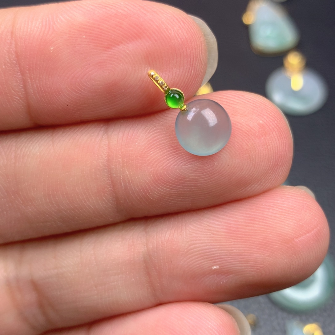 【闪购商品】翡翠18K金镶嵌颈饰翡翠