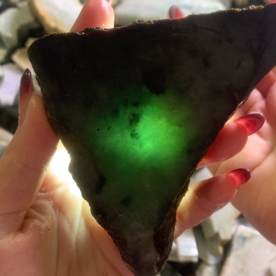 翡翠颈饰未镶嵌缅甸翡翠