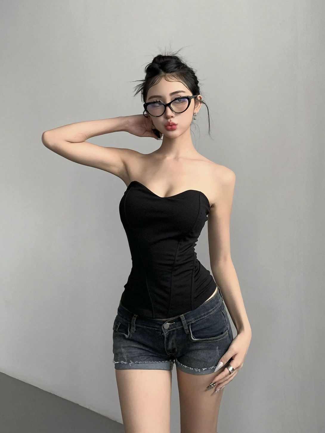 性感裹胸立体鱼骨束身收腰御姐风抹胸修身背心显瘦内搭露肩上衣