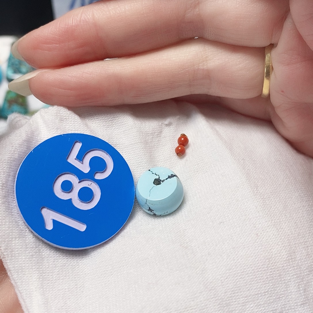 南红玛瑙未镶嵌珠宝奇石