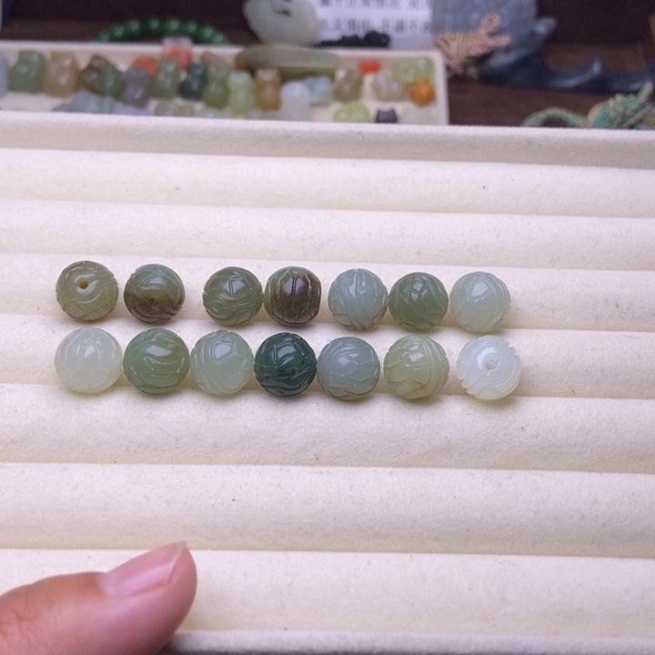 轩***宝和田玉未镶嵌手链