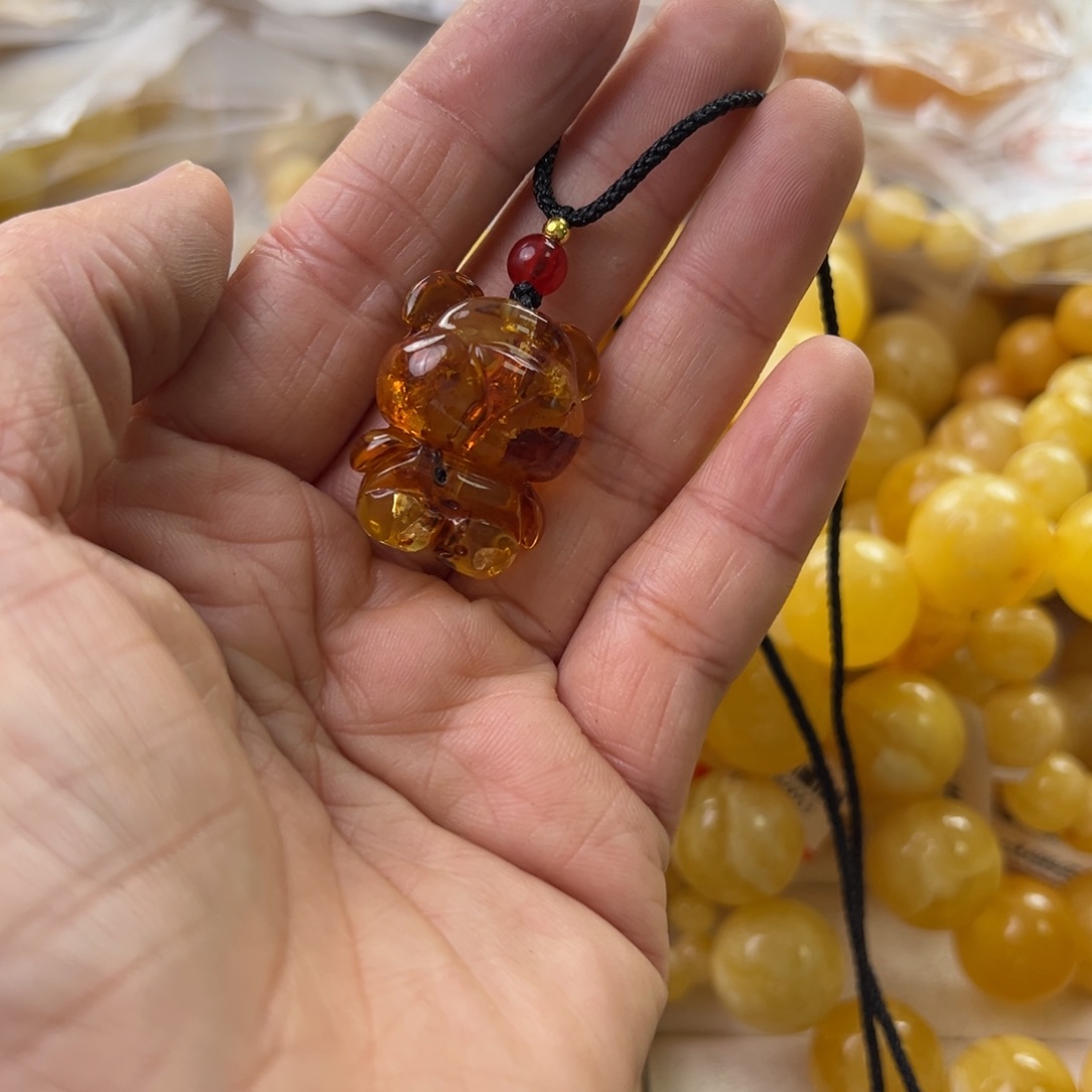 琥珀珠宝奇石未镶嵌