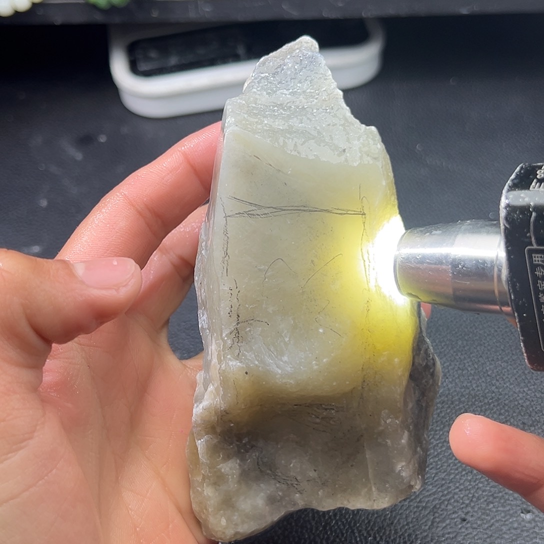 和田玉（糖玉）未镶嵌车挂