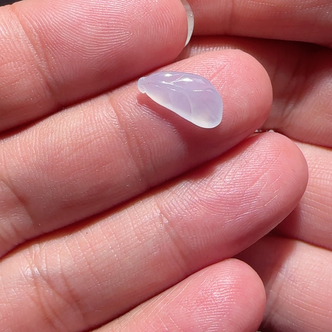 安***柒定制翡翠未镶嵌天然翡翠叶子