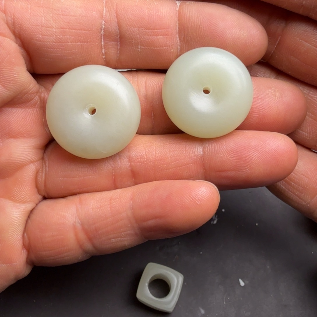 和田玉颈饰未镶嵌樸*