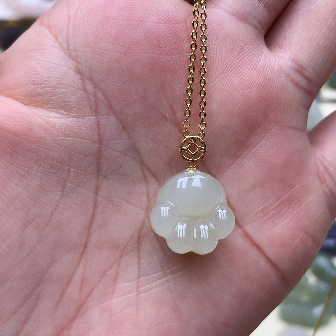 和田玉颈饰18K金镶嵌