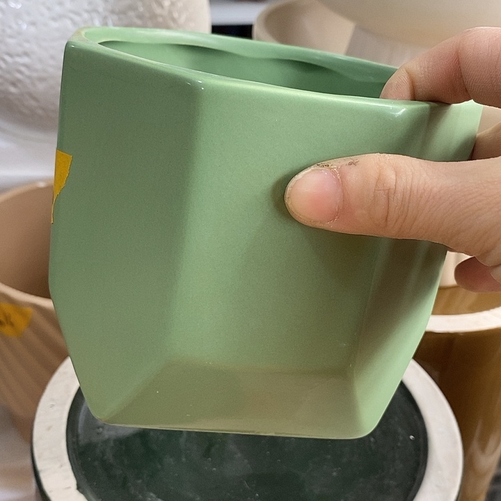 陶盆有孔 瑕疵针孔漏釉介意勿拍口 13高13