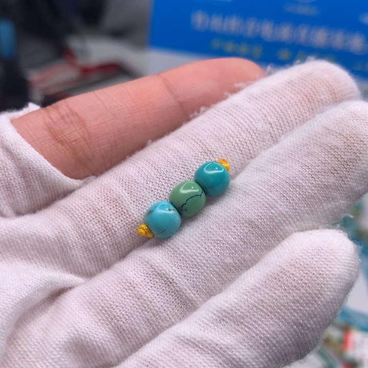 绿松石配饰未镶嵌