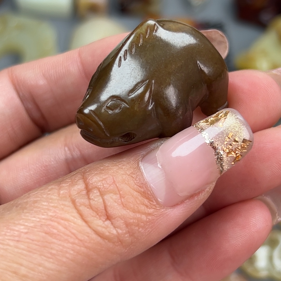 和田玉颈饰未镶嵌