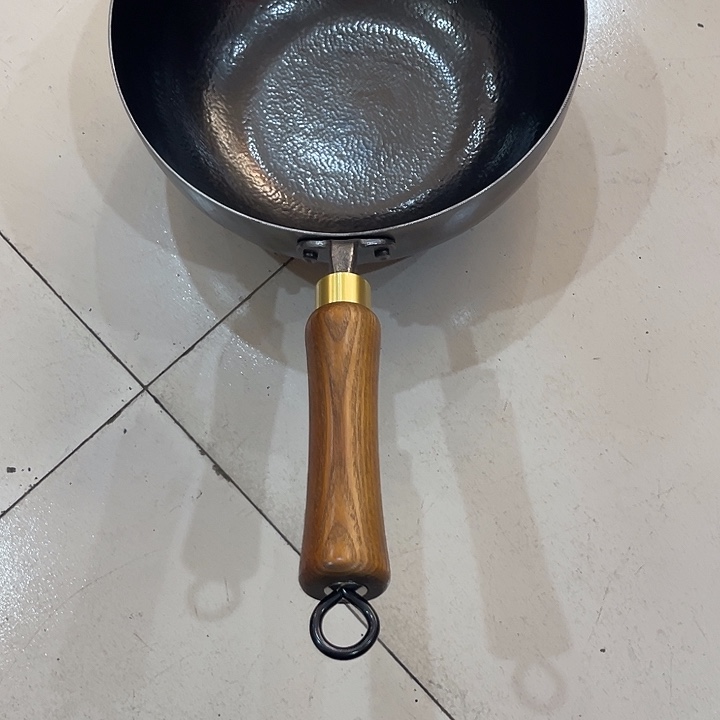 小****熟铁26奶锅微瑕特价不退不换