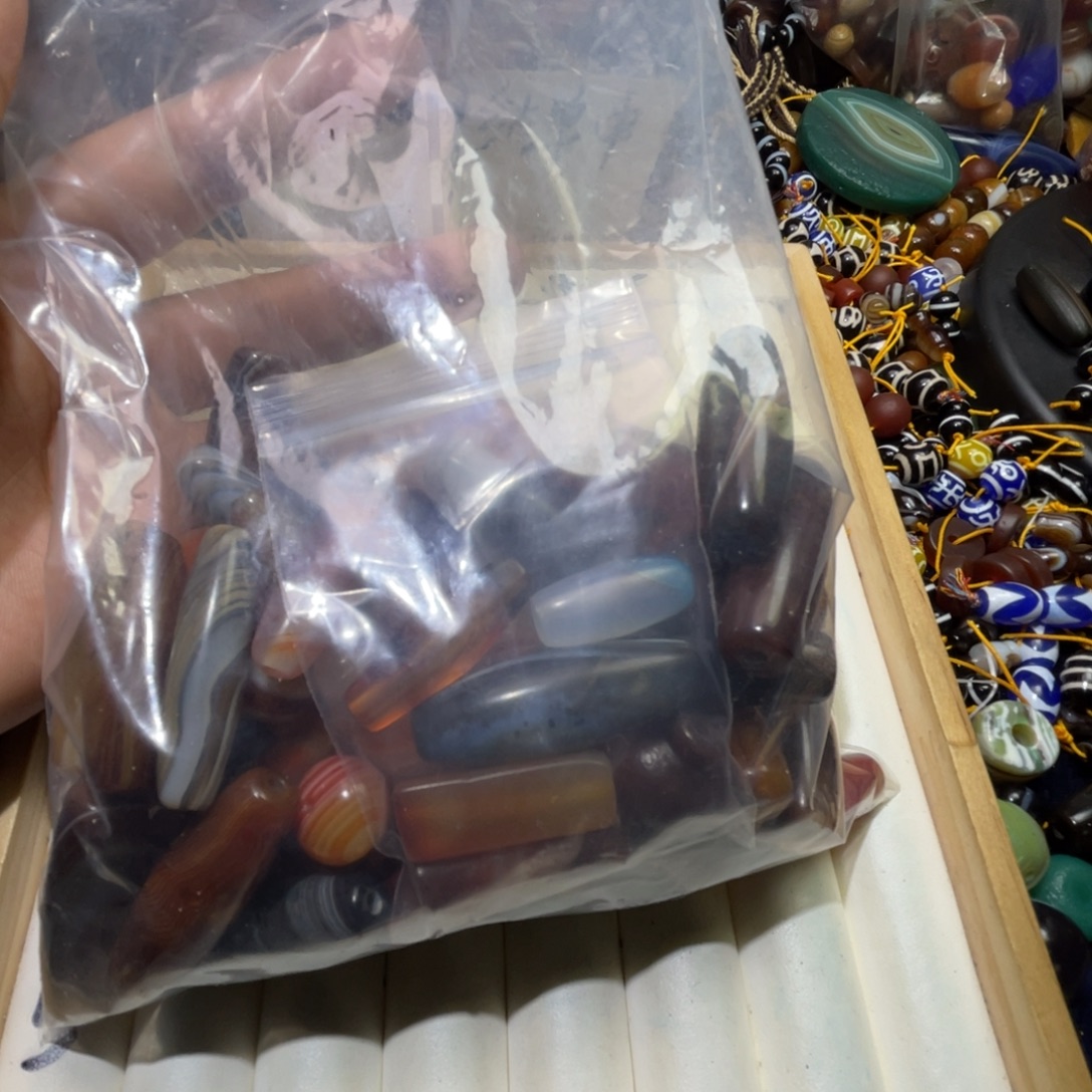 周***周玛瑙/玉髓未镶嵌珠宝半成品