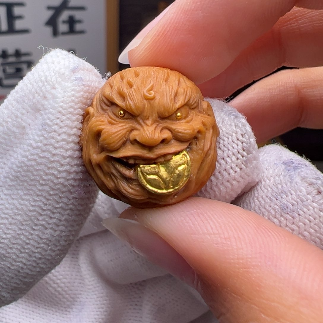 猴头核桃把件精修镶嵌金18➕尺寸见钱眼开全品有正常封口线