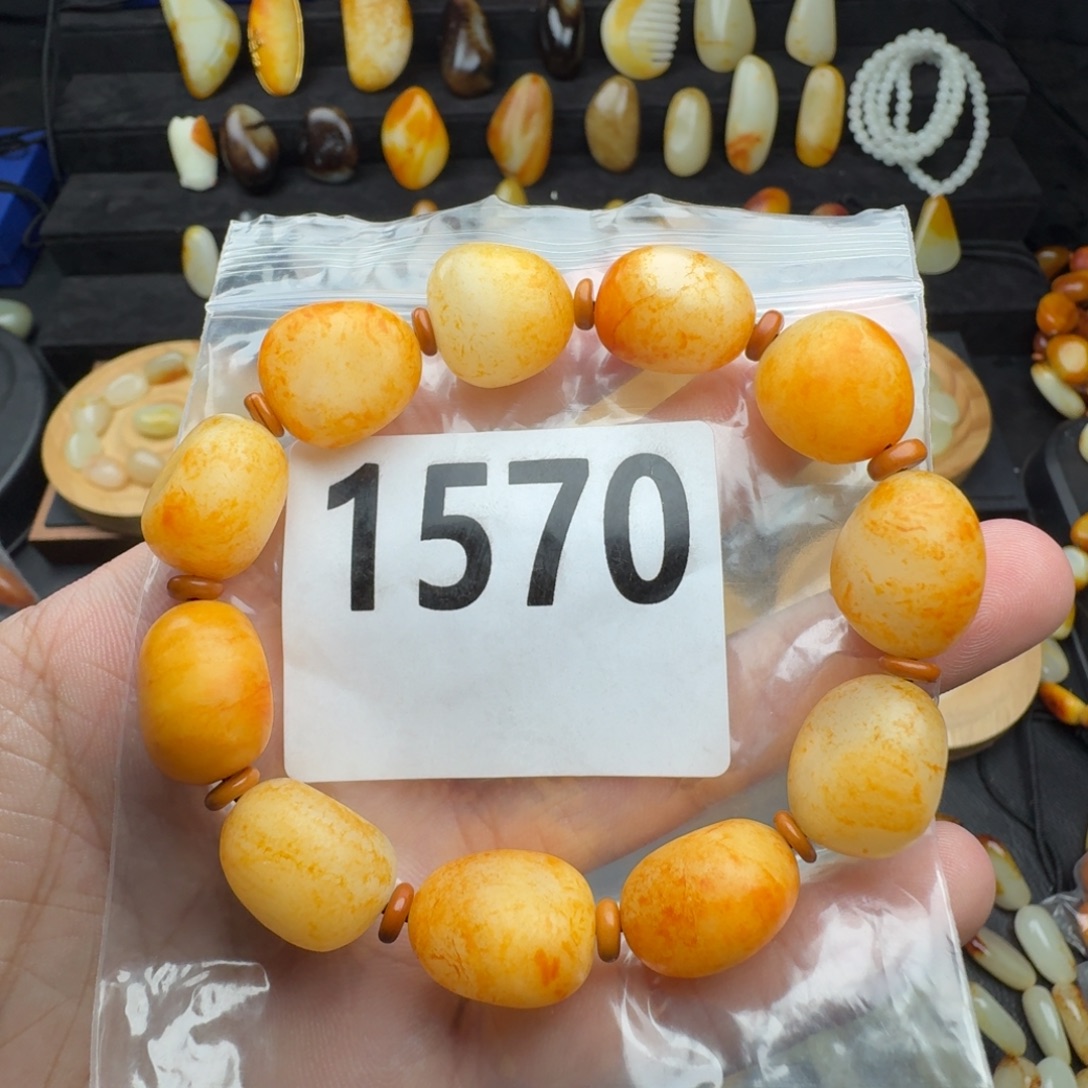 和田玉未镶嵌手串