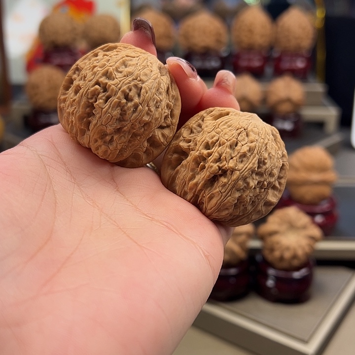 文玩核桃把件39 泥鳅背c-008