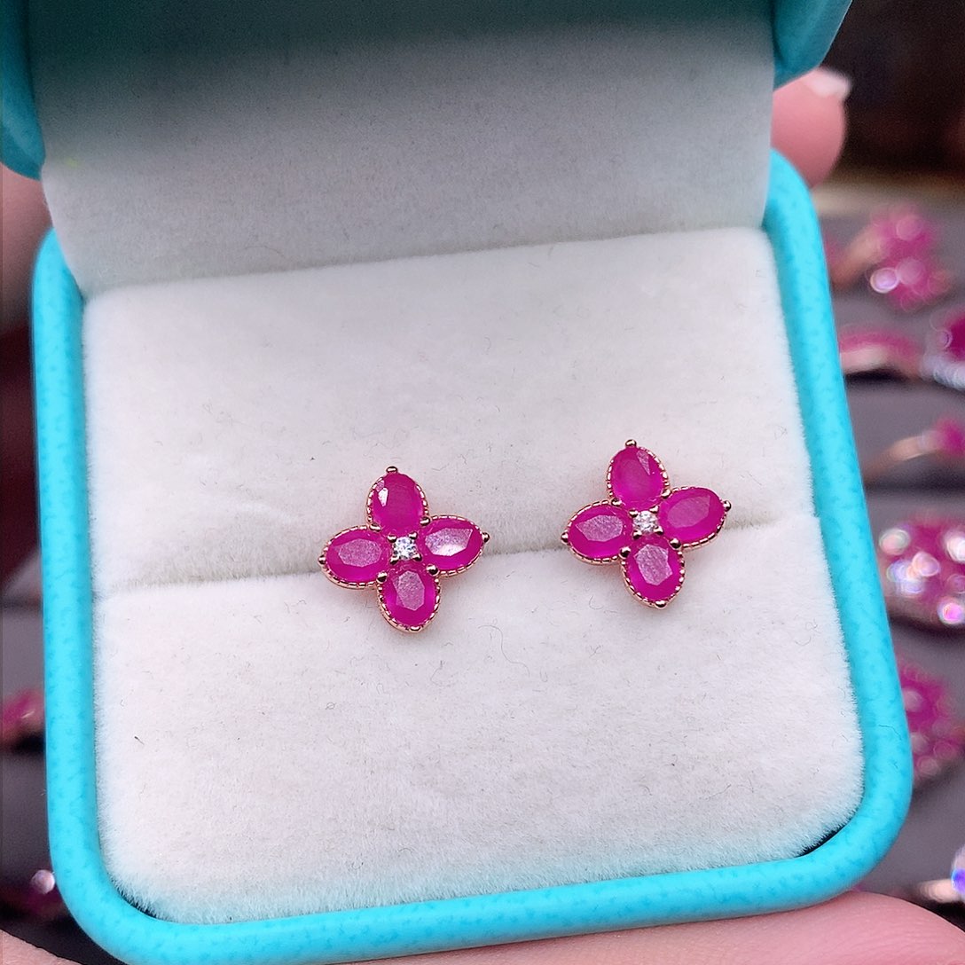 红宝石耳饰银S925镶嵌