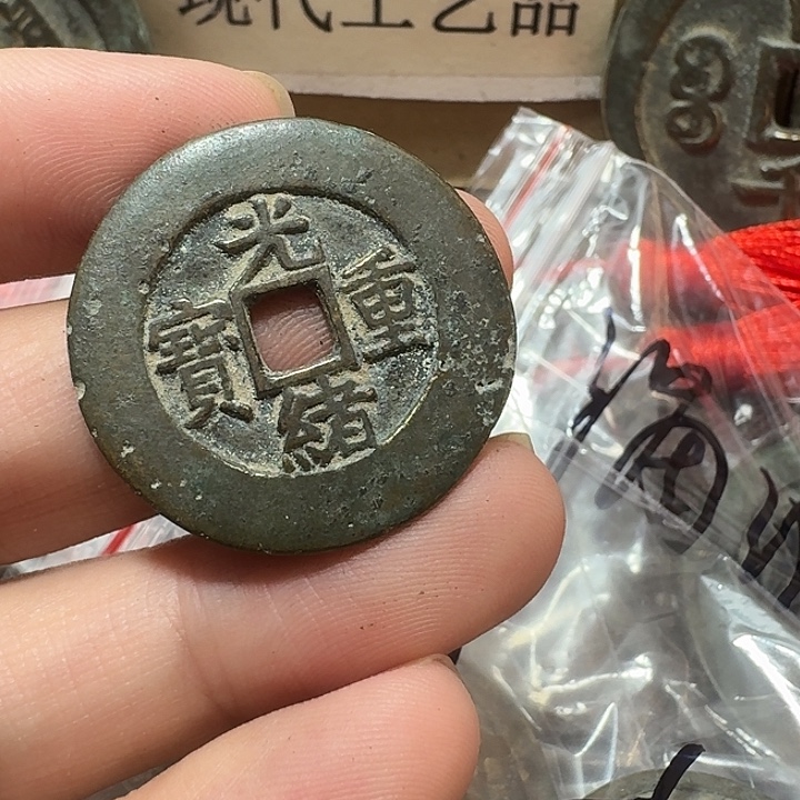怪***丽铜现代工艺品花钱